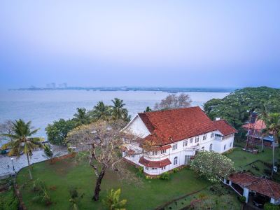 Amritara Poovath Beachfront Heritage