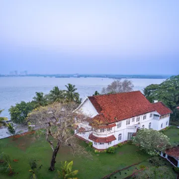 Amritara Poovath Beachfront Heritage