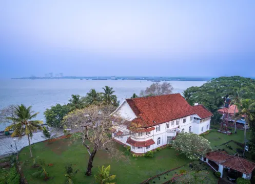 Amritara Poovath Beachfront Heritage