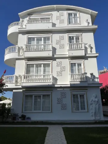 Belka Golf Residence Exclusive Apt Poolside