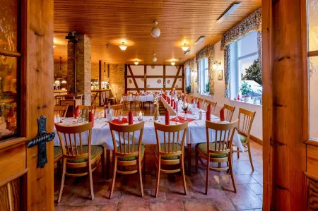 Land Gut Hotel Hermann Отели в г. Царневанц