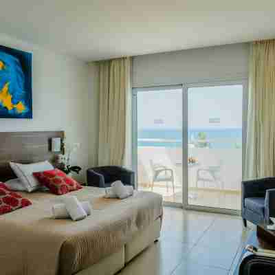 Theo Sunset Bay Hotel Rooms