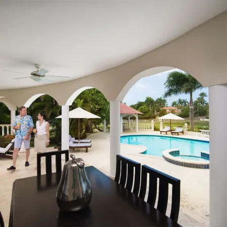 Luxury Villas - Mandatory All-Inclusive