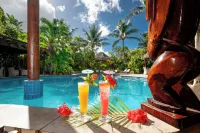 Sanctuary Rarotonga on the Beach (Adults Only) - С бассейном