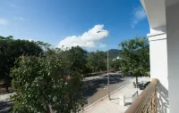 West Lake Hotel - Near Bai Dai Beach - Mountain view