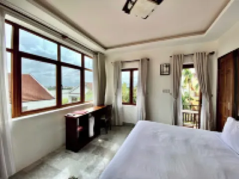 河畔蘭花園別墅酒店