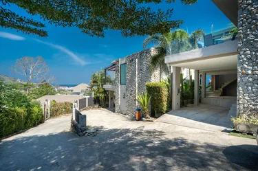 รูปภาพของวิลล่า 2 ห้องนอนพร้อมวิว เนเชอรัล ทัช เอ2