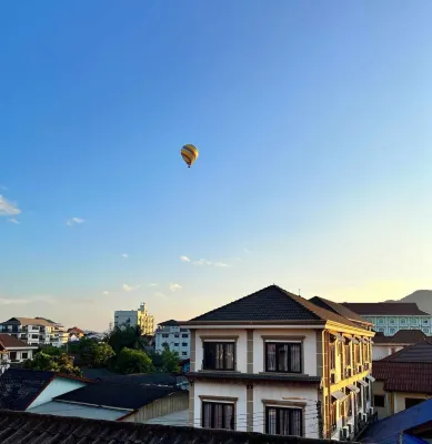 Local Guesthouse Hotel in zona Tempio Wat Kang