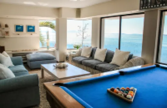 185 on Beach Boutique Suites