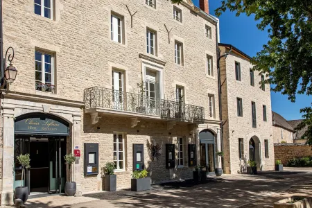 Olivier Leflaive Hôtel Restaurants Отели в г. Ноле