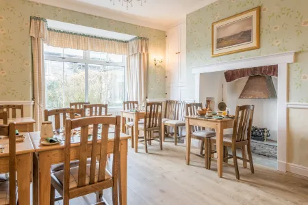 Blenheim Lodge Отели в г. Bowness-on-Windermere