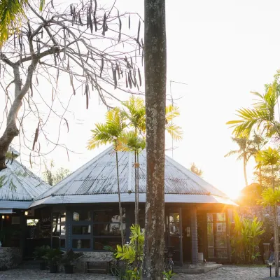 Bann Pae Cabana Hotel and Resort Hoteles cerca de Playa Suan Son