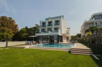 Hotel Vinci - Beach