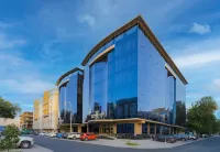 Sunday Red Sea Fountain Alhamra Formerly Vivid Plaza Hotel