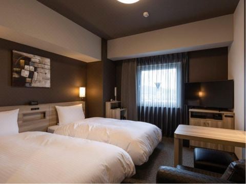 2. 호텔 루트 인 ..