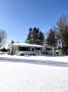 Northwoods Country Getaway! 40 acres to play and enjoy! No Cleaning Fee!!