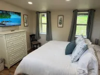 Coastal Valley Hideout , 5 Bedroom, 3 Bath, 5 Min to Cal Poly. Redwoods! Hotels near Chabad of Humboldt
