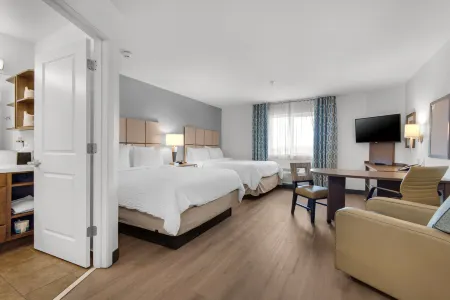 Candlewood Suites Pensacola - University Area Отели в г. Пейс