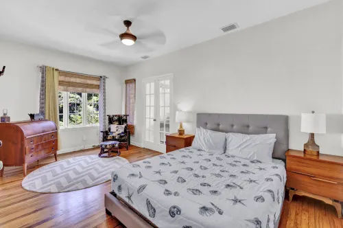 Spectacular Beach Oasis Retreat with Riverview Hotels in Holly Hill