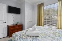 Stunning Resort - Jacuzzi, Pool, Hot Tub, Movie Theater Hotels in Reunion
