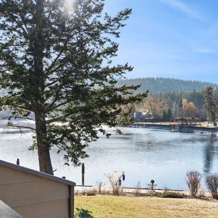 Amazing WATERFRONT GETAWAY with Views of Gorgeous Flathead Lake