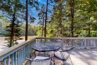 The Dome House Hotels in Boothbay