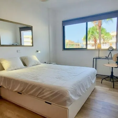 IGUAZU apartment with swimming pools (100 m from Yumbo)