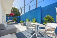 Urban Beach One-Bedroom Apartment - 4 Guests TB3