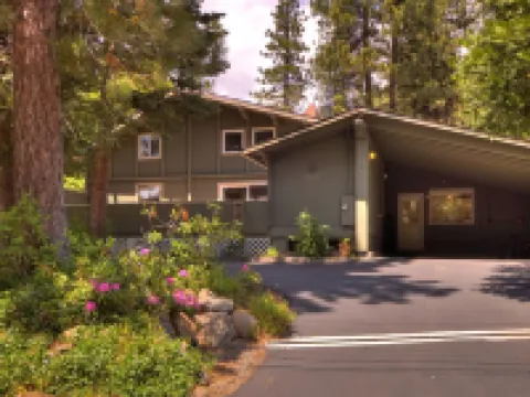 Spacious Retreat with Hot Tub and Fenced Yard - Cozy Mountain Escape