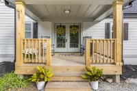 Renovated | Mtn Views | Hot tub | Fire Pit | Pet Friendly Hotels in Pickens County