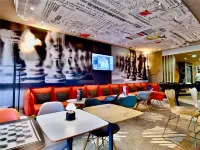 Ibis les Herbiers Hotel a Chambretaud