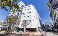 Hanam Yaja Hotel - موقف سيارات
