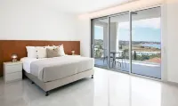 Phaedrus Living Luxury Seaview Coral Bay Villa Hoteles en Peyia