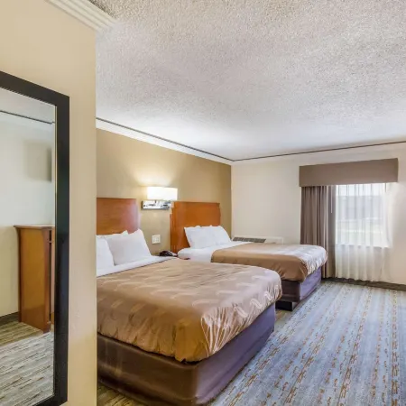 Quality Inn & Suites Kansas City - Independence I-70 East