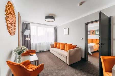 ホテル ニュー スカンポル