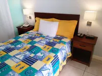 Agua Clara Eco Suites Hotels near Renaissance Island