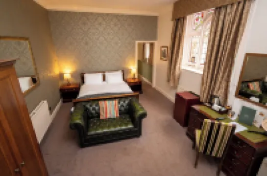 Castle and Ball by Greene King Inns Hôtels à : 