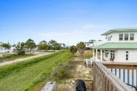 Pet Friendly Beach House - Hakuna Matata by Panhandle Getaways Hotel a Port St. Joe