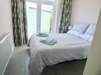 Gower - 2 Beds - Parking - Ev Charger - Wifi Hotels near Pennard Castle