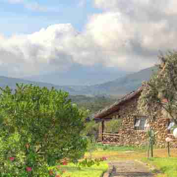 Naivasha Kongoni Lodge - Lakefront Getaway Hotel Exterior