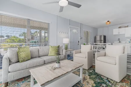 171 Washington ~ Dune Our Thing ~ Unit D ~ Fabulous Pool Home! 2 Bedroom Home by RedAwning