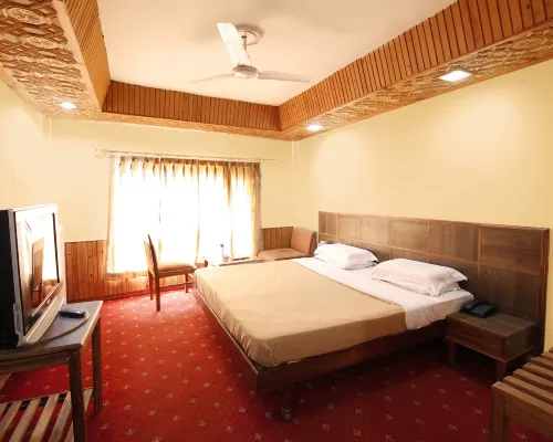 Vardaan Hotels - PatniTop Hotels in Doda