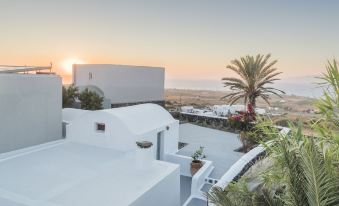 Aqua Serenity Luxury Suites - Adults Only