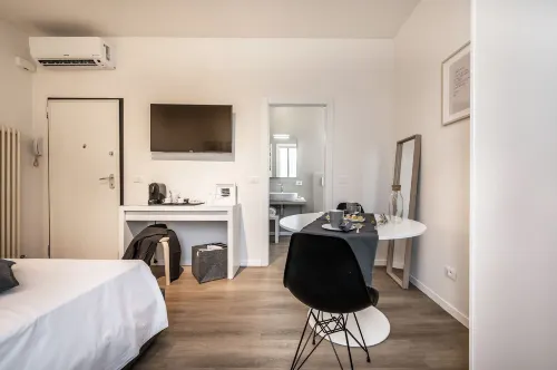 Emilia Suite Essence - Homestays