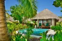 Sheraton Maldives Full Moon Resort & Spa - Pools