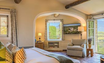 Hotel Crillon le Brave