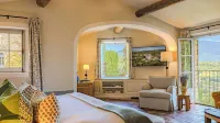 Hotel Crillon le Brave - parking