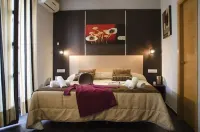 Hotel Plaza Hotels in Seville