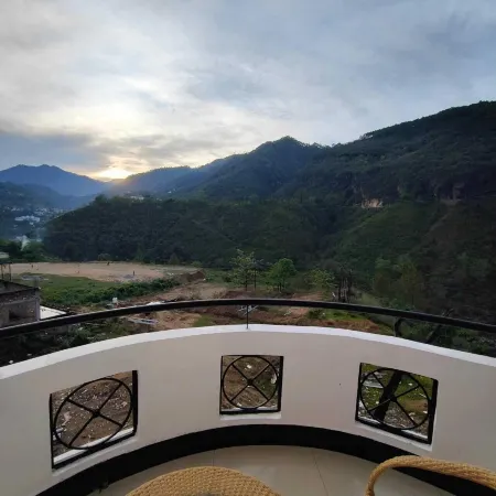 Pride Resort Rudraprayag Отели в г. Рудрапраяг