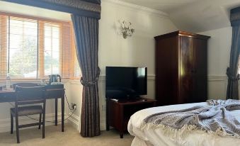 Lord Bute Hotel & Restaurant